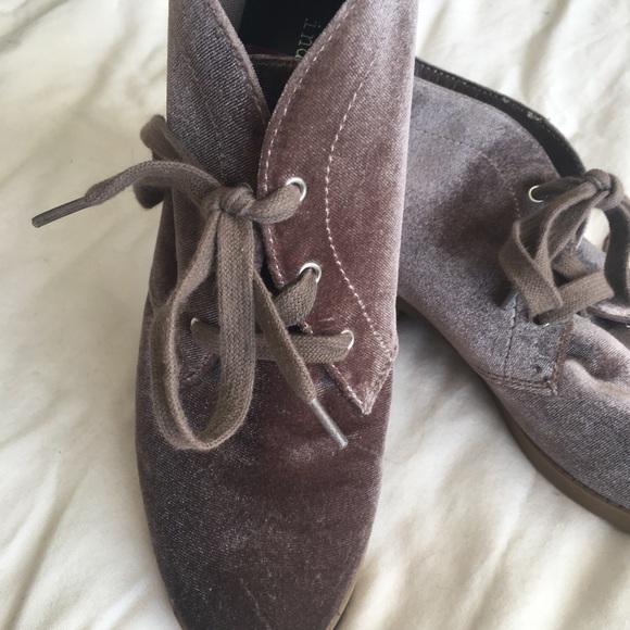 Indigo Shoes - Suede Ankle Boots
